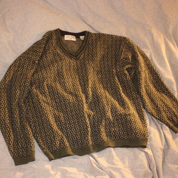 Pattern sweater - Picture 1 of 2